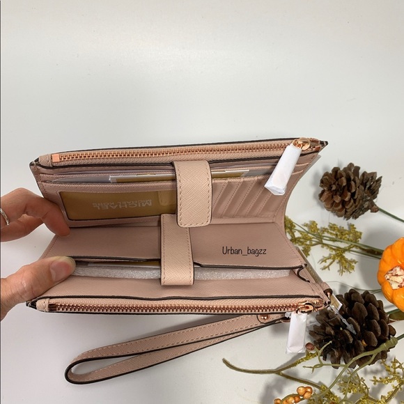 Michael Kors JST Large Double Zip Wristlet - Picture 7 of 8